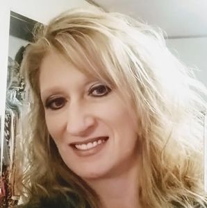 Meet your Posher, Michele